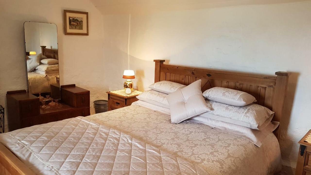 Stunning Views At Ballagh Cottage Newcastle Newcastle  Esterno foto